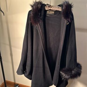 St. John by Marie Gray cape